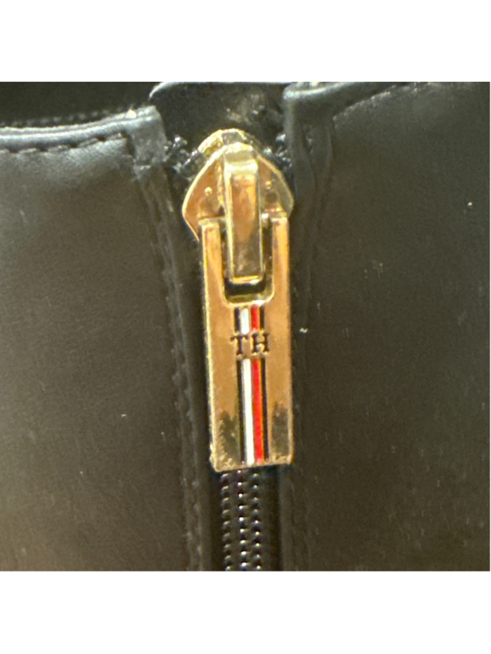 Women's Tommy Hilfiger Black Knee High Boots with Gold Buckle size 6 - Picture 5 of 7